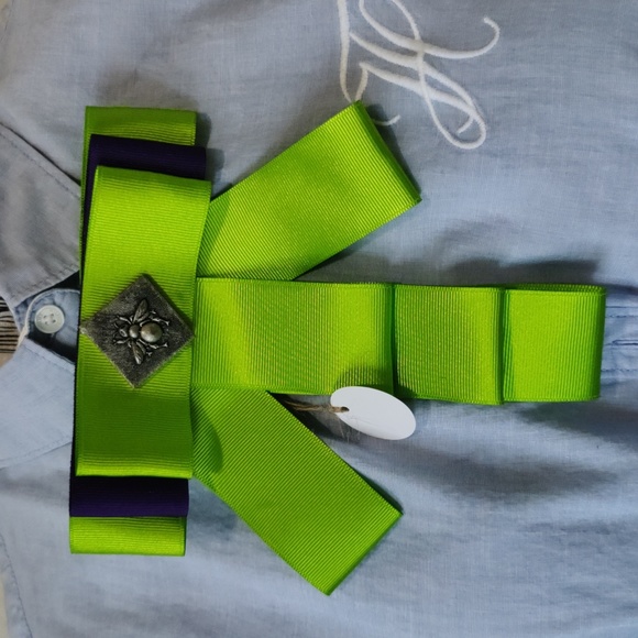 Bow - Picture 3 of 5